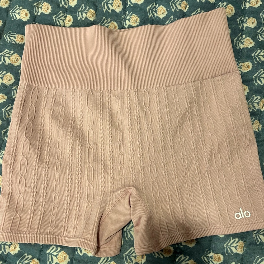 Alo yoga shorts
